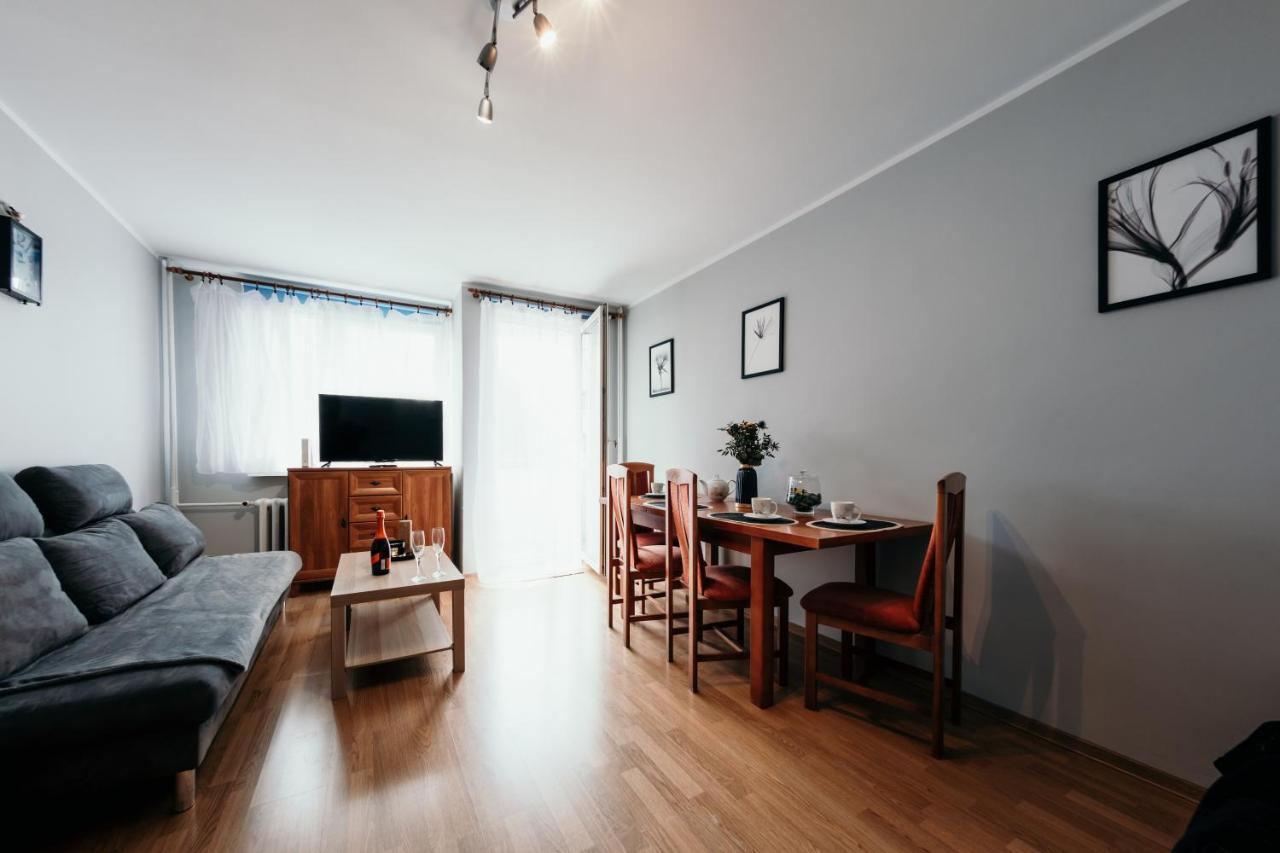 Spacious 3 Bedroom Apartament Near Olivia Business Center Gdansk Exterior photo