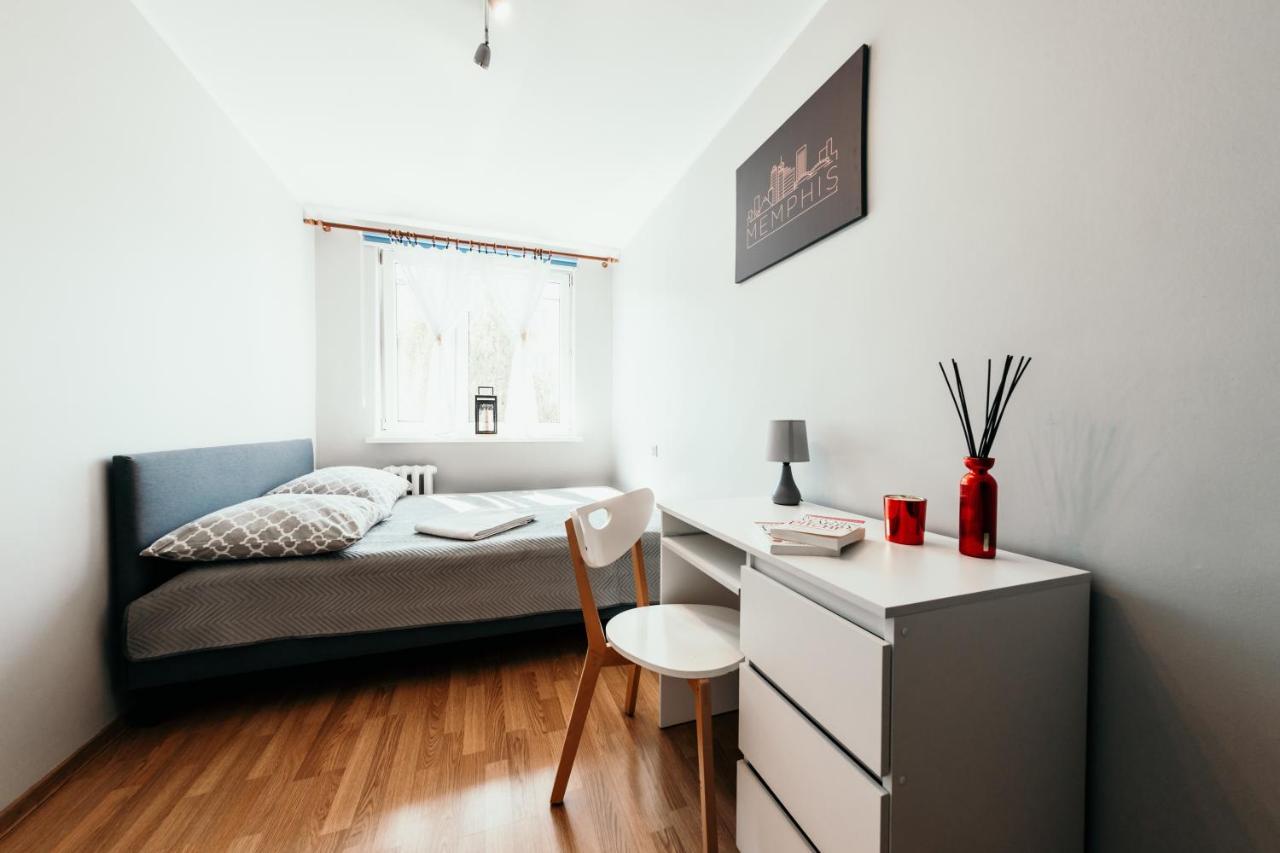 Spacious 3 Bedroom Apartament Near Olivia Business Center Gdansk Exterior photo